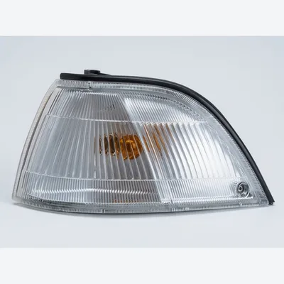 Sinyal Lambası Sağ – Toyota Corolla (E9) Benzin 1988-1992 fotoğrafı