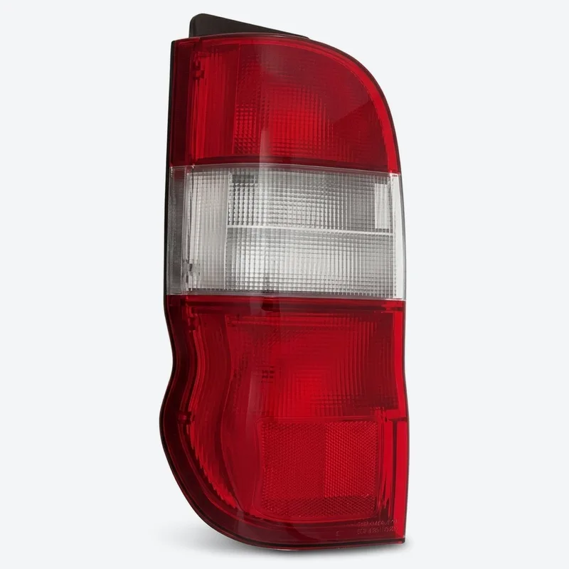 Stop Lambası Sol – Toyota Hiace (KLH2) 2.5 D-4D fotoğrafı